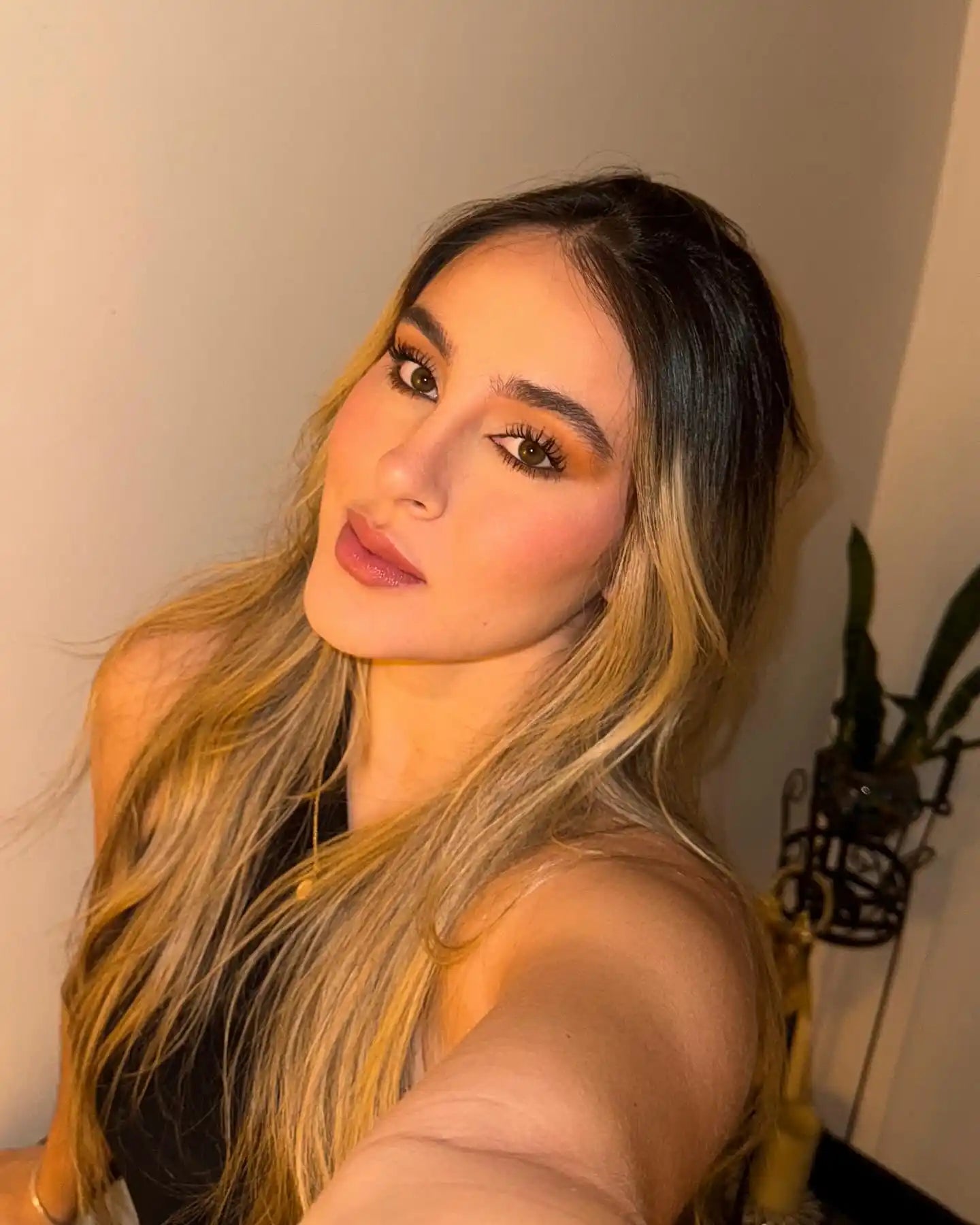 <em><strong>Maria Valle</strong></em>