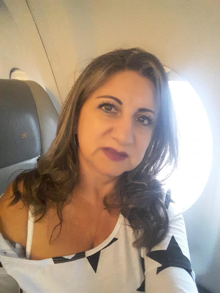 <em><strong>Carolina Valle</strong></em>